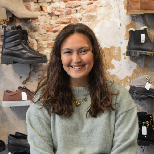 Esin | Afstudeerstagiair