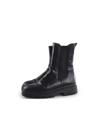 Tamaris Chelsea boots