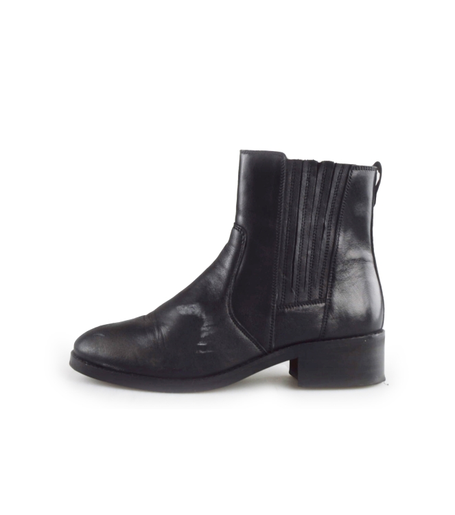 Omoda Chelsea boots