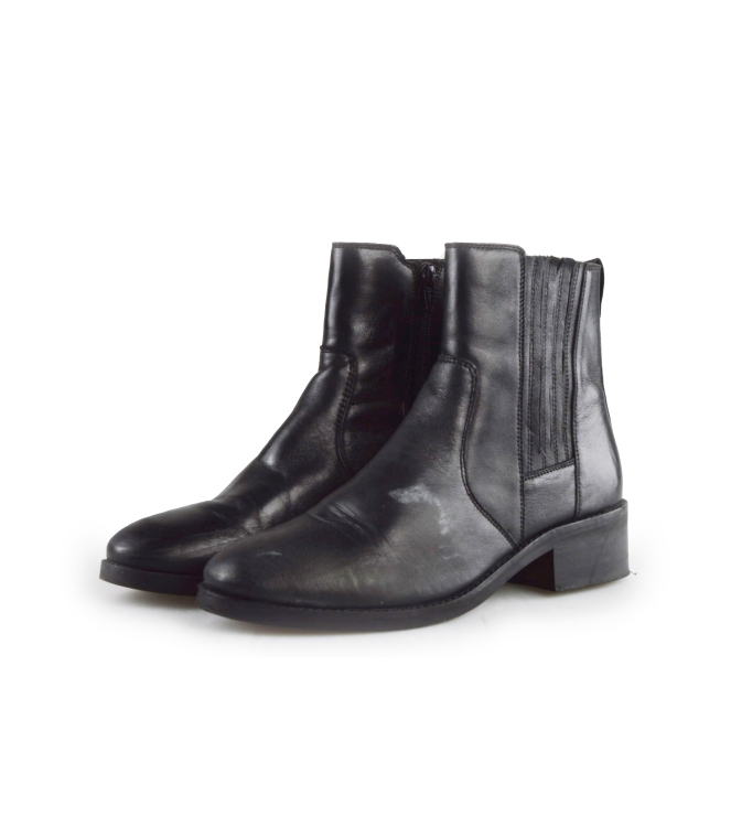 Omoda Chelsea boots