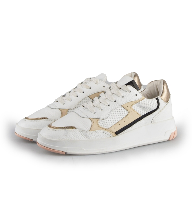 Omoda Sneakers