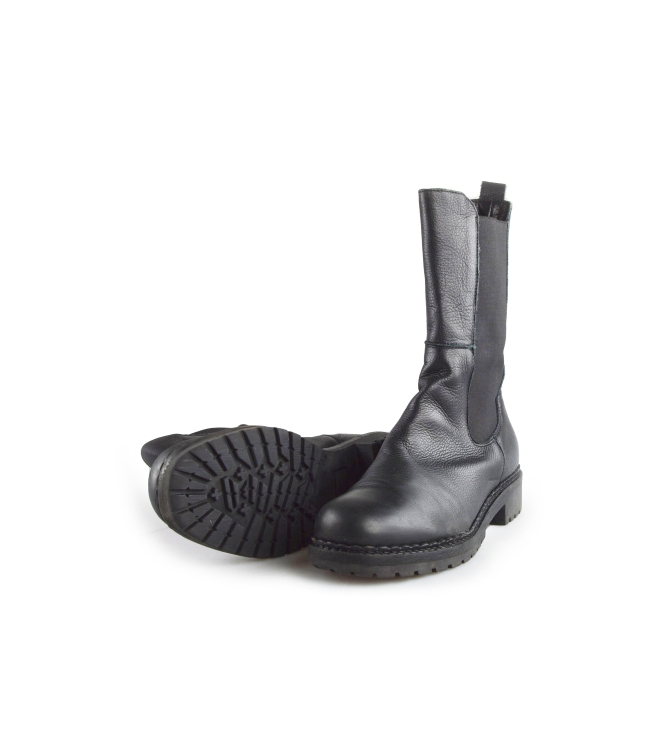 Omoda Chelsea boots