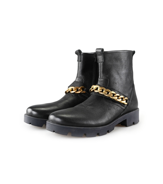 Omoda Boots