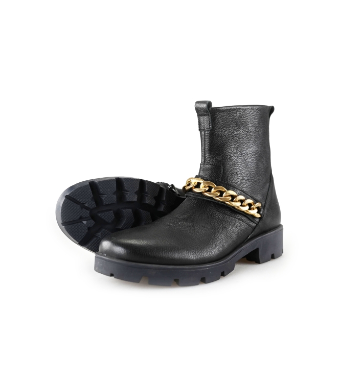 Omoda Boots