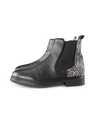 Maruti Chelsea boots