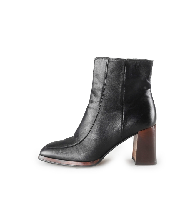 Nero Giardini Enkellaarzen