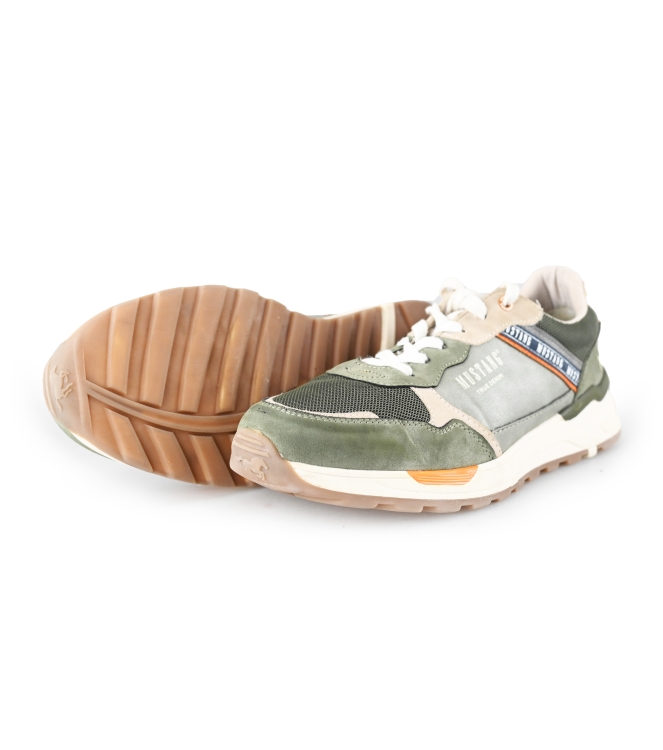 Mustang Sneakers