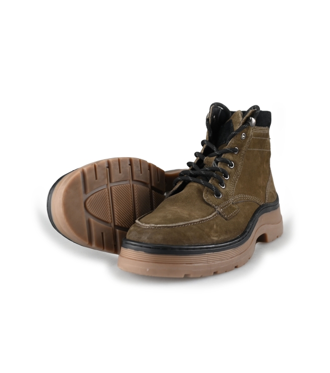 Outfielder Veterboots