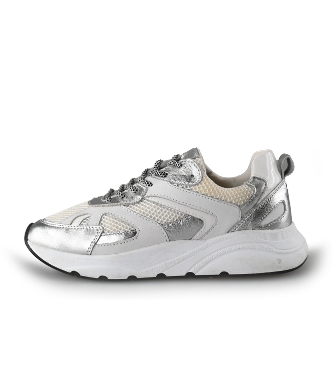 Lina Locchi Sneakers