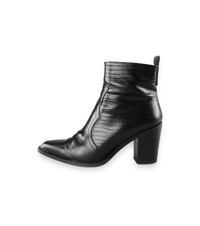 Lina Locchi Enkellaarzen