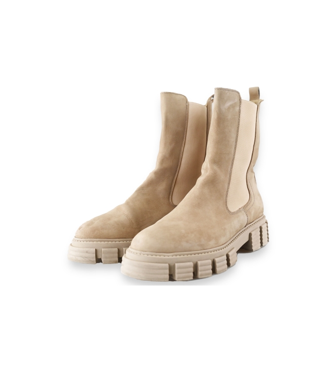 Lina Locchi Chelsea boots