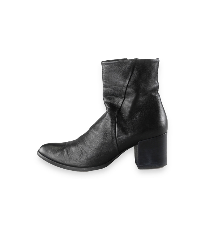 Stefano Lauran Enkellaarzen