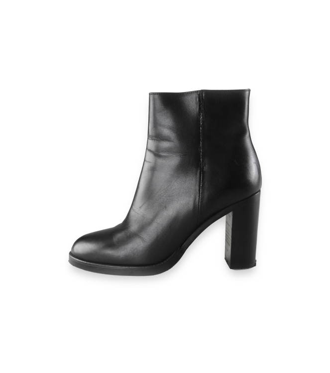 Stefano Lauran Enkellaarzen