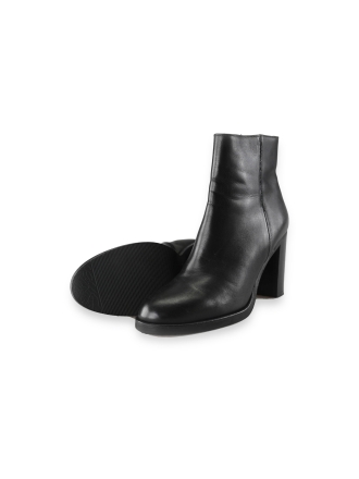 Stefano Lauran Enkellaarzen