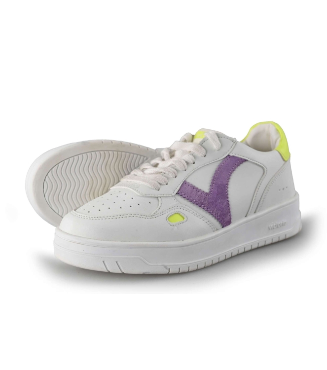Victoria Sneakers