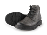 Outfielder Veterboots