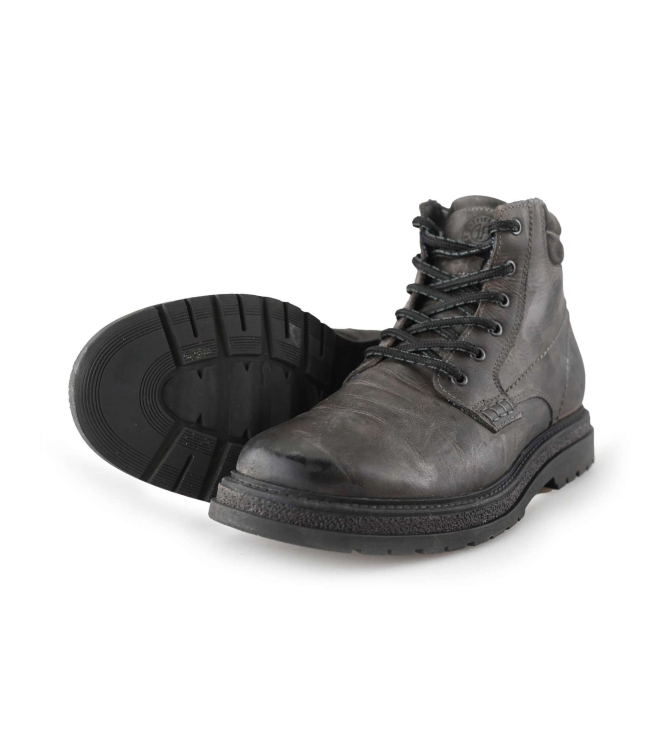 Outfielder Veterboots