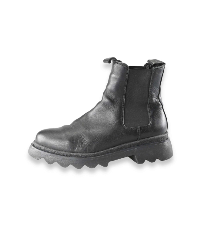 Tamaris Chelsea boots