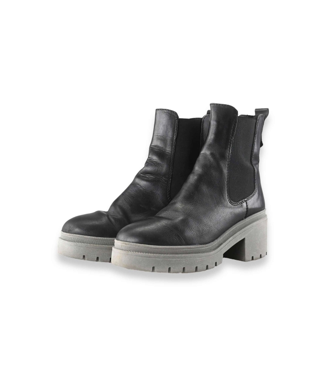 Tamaris Chelsea boots