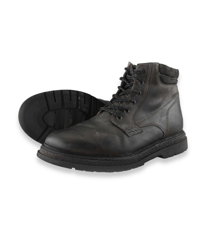 Outfielder Veterboots