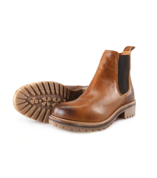 Travelin Chelsea boots