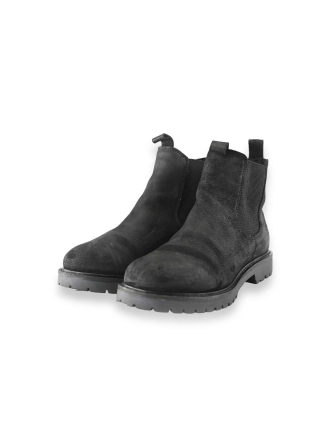 Travelin Chelsea boots