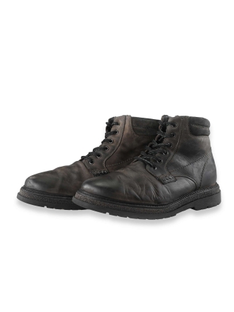 Outfielder Veterboots