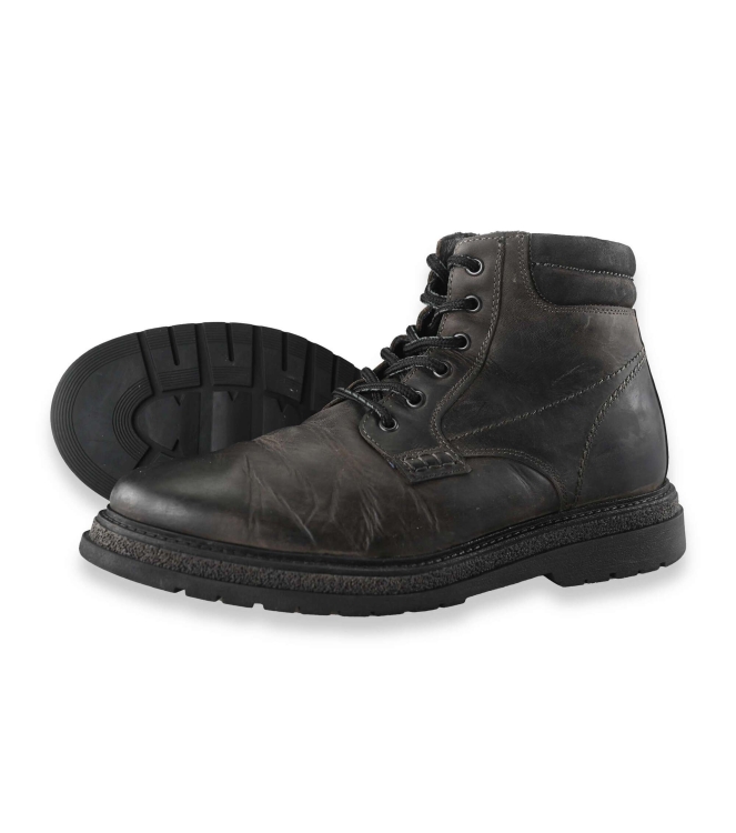 Outfielder Veterboots