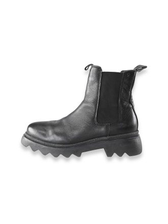 Tamaris Chelsea boots