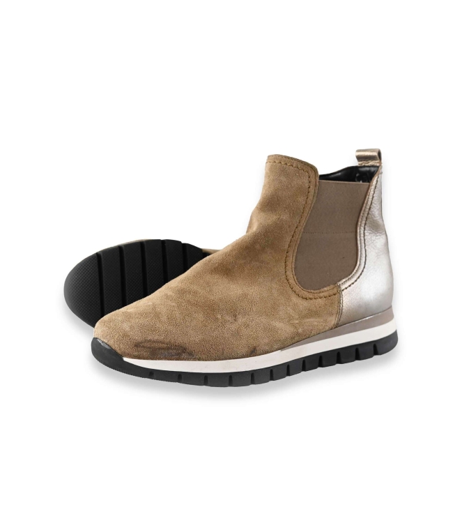 Gabor Chelsea boots