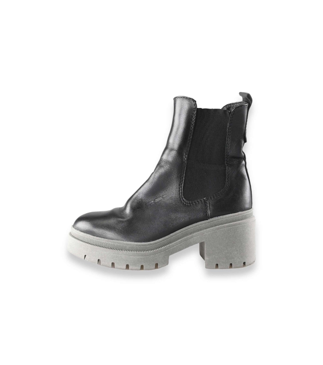 Tamaris Chelsea boots