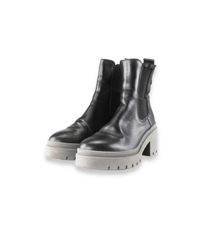 Tamaris Chelsea boots