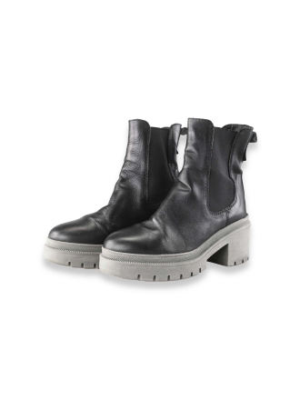 Tamaris Chelsea boots