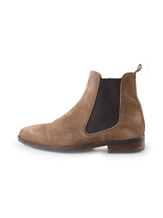 Recall Chelsea boots