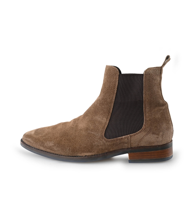Recall Chelsea boots