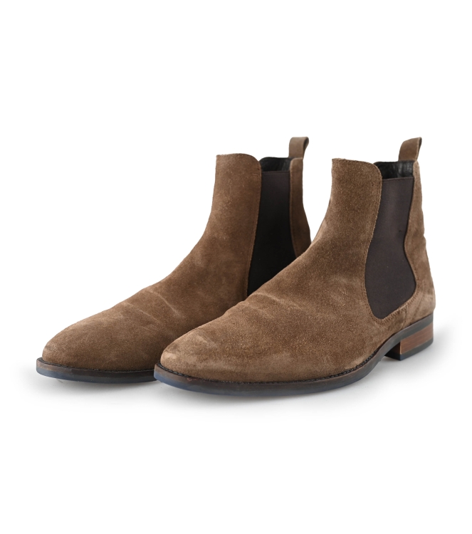 Recall Chelsea boots