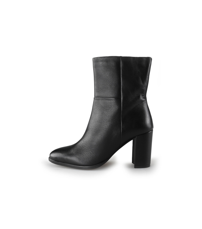 Lina Locchi Enkellaarzen