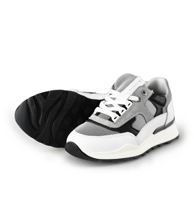 Bullboxer Sneakers