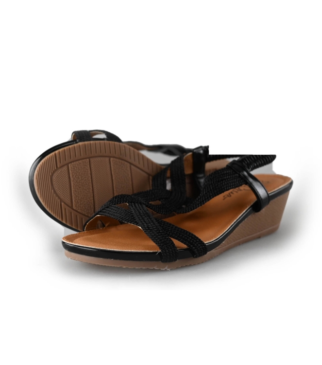 Ella Cruz Sleehakken