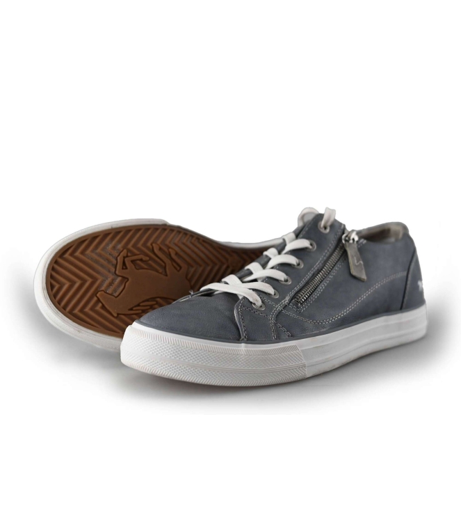 Mustang Sneakers