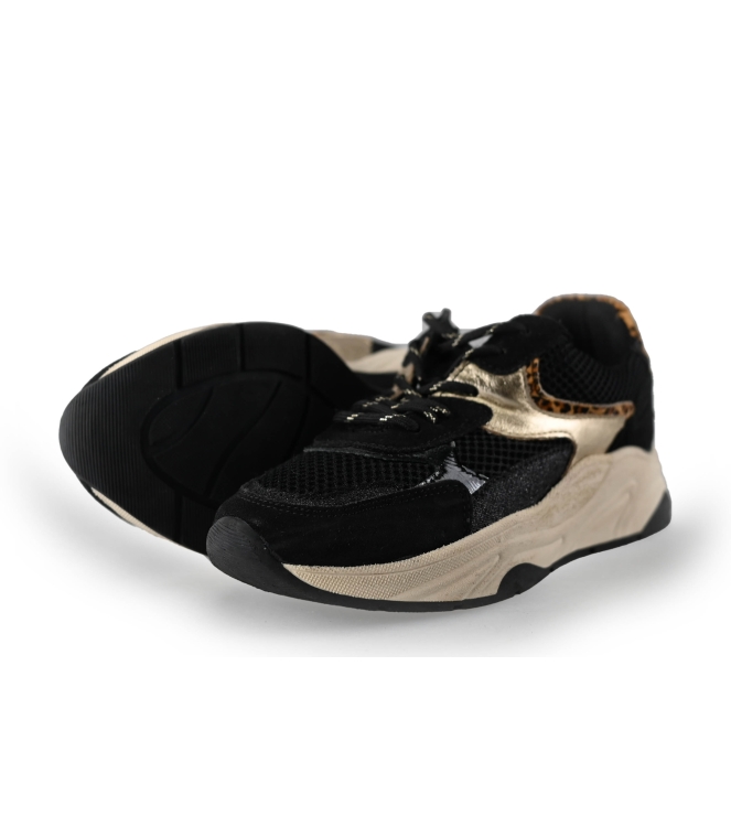 Lina Locchi Sneakers