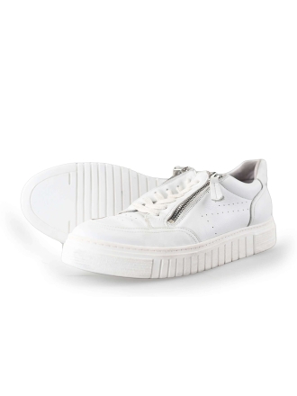 AQA Sneakers