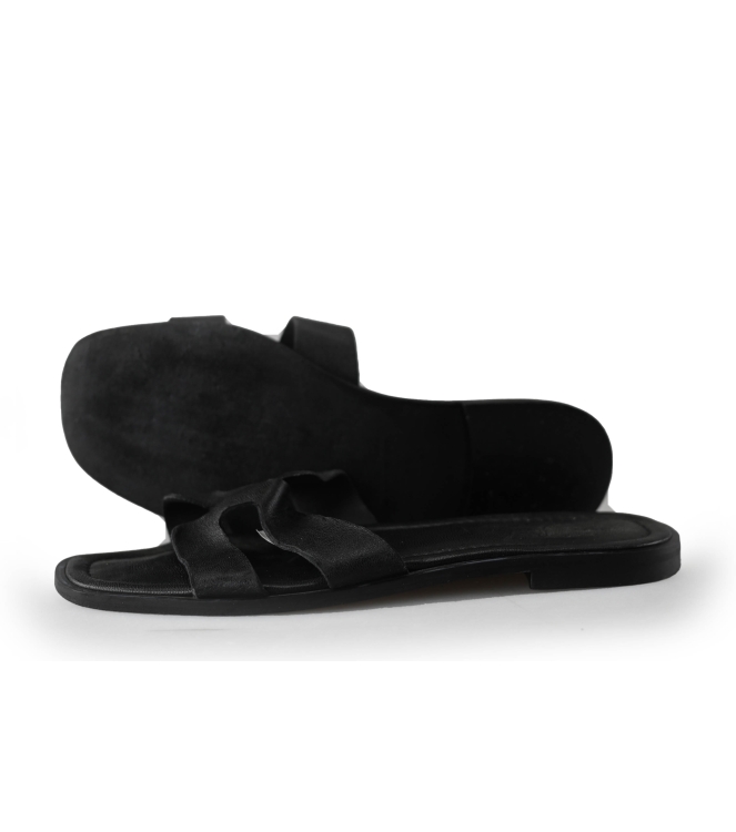 Omoda Slippers