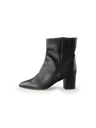 Lina Locchi Enkellaarzen