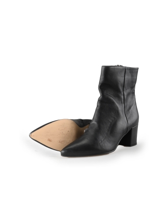 Lina Locchi Enkellaarzen