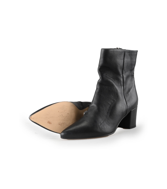 Lina Locchi Enkellaarzen