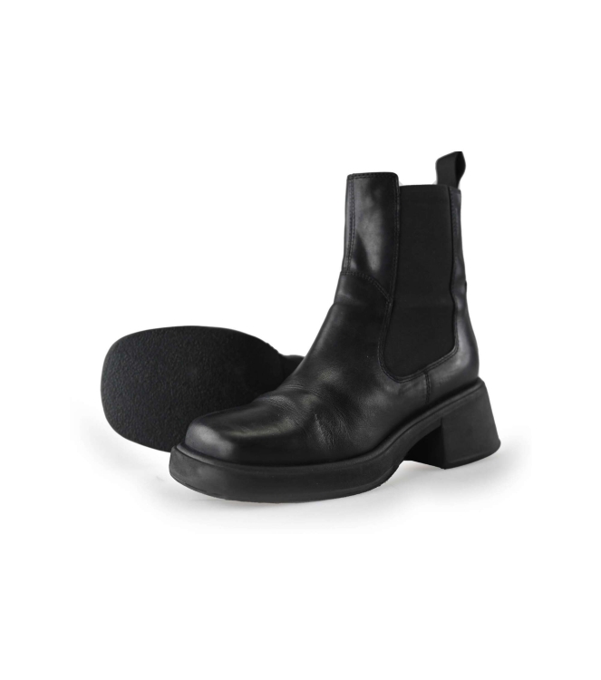 Vagabond Chelsea boots