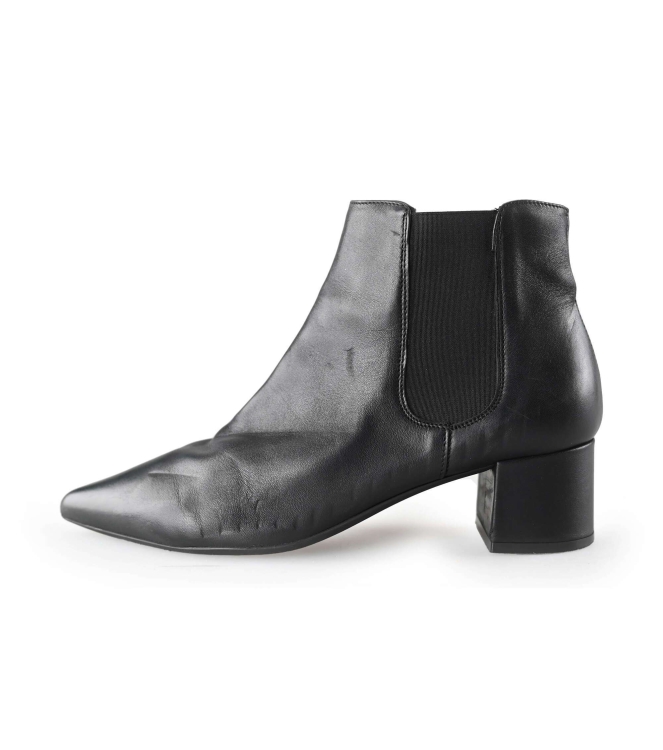 Omoda Chelsea boots