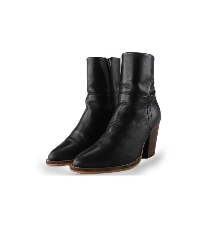 Lina Locchi Enkellaarzen