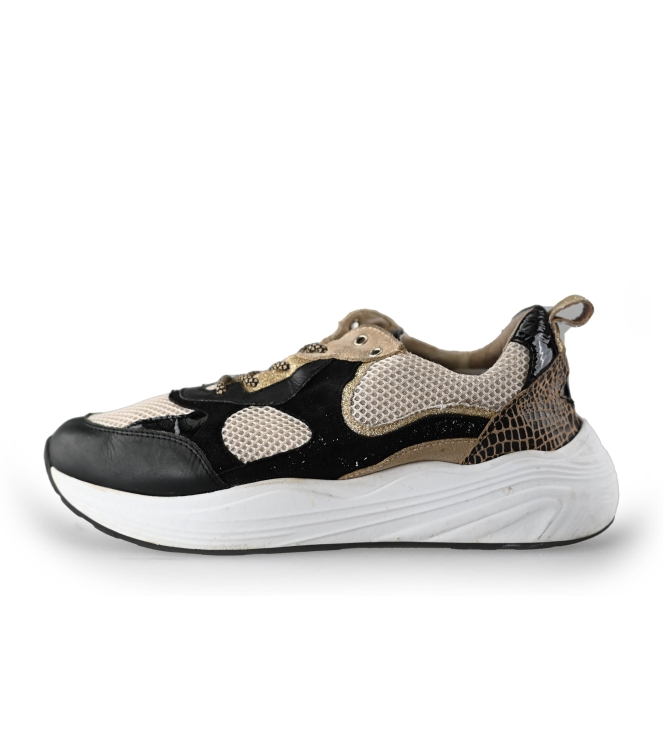 Omoda Sneakers